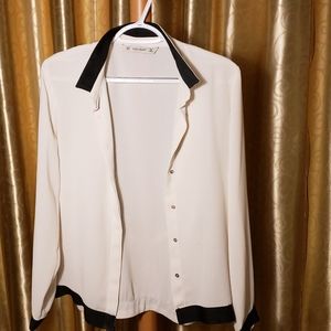 Zara Basic Cream-White Button-Up Small